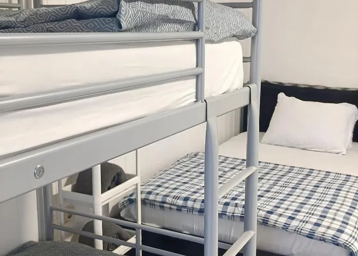 For Four People Nina * Liubliana