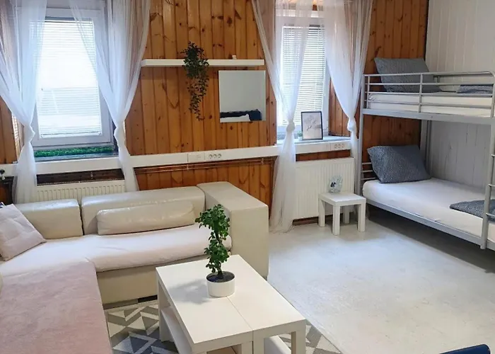 For Four People Nina Liubliana