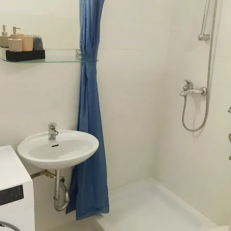 Apartment For Four People Nina 아파트