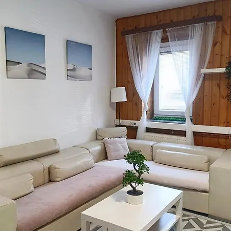 Apartment For Four People Nina