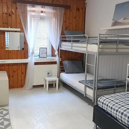 Apartment For Four People Nina *